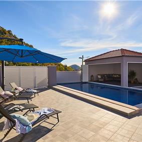 4 Bedroom Villa with pool and terrace near Dubrovnik, Sleeps 8